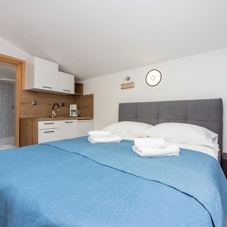 Apartments Porto Драмал Екстериор снимка