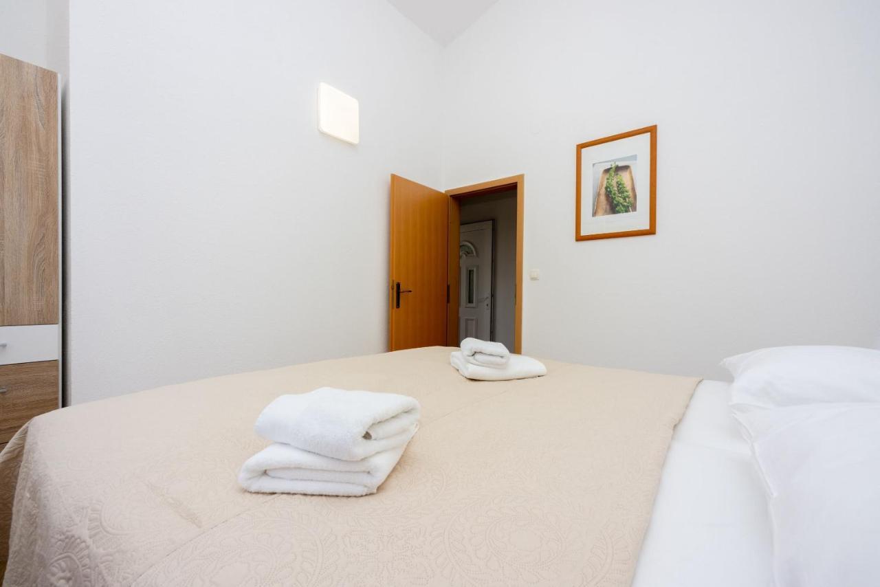 Apartments Porto Драмал Екстериор снимка